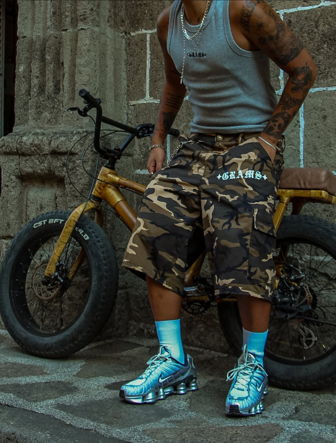 "GRAMS CARGO 6 POCKET"