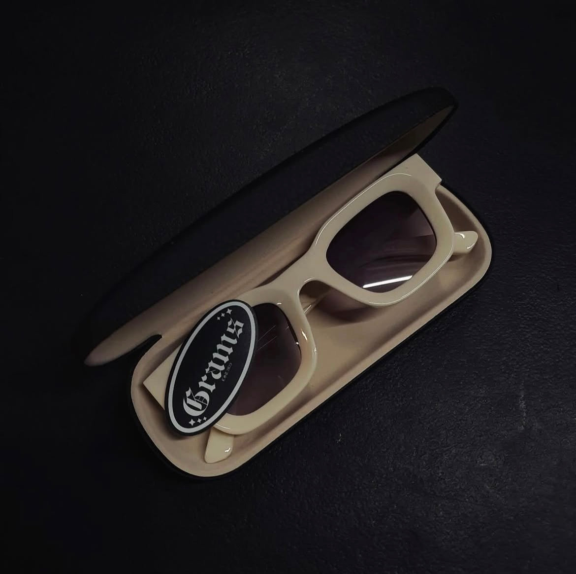 "ANTI TUSS SUNGLASSES V1"